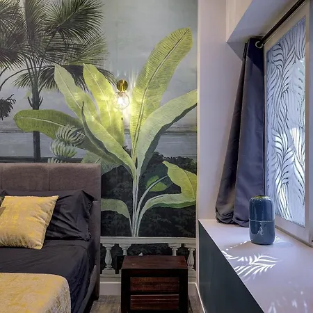 Jacuzzi, 3 Min, Bed and breakfast Niza