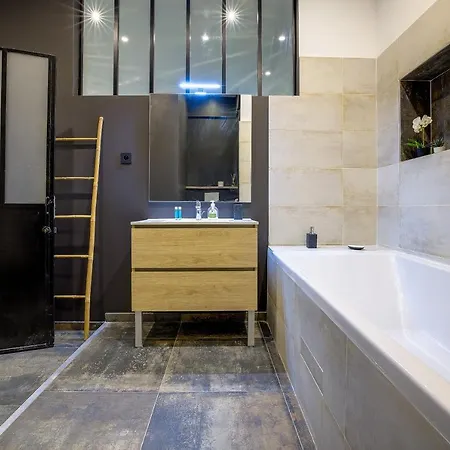 Jacuzzi, 3 Min, Nicea