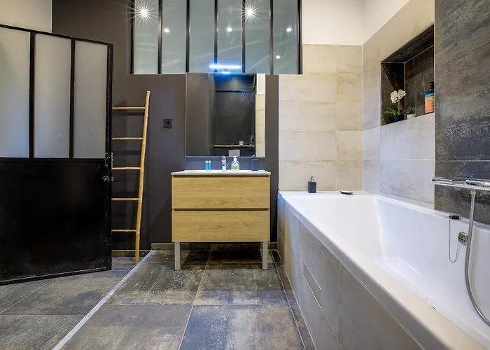 Jacuzzi, 3 Min, Nice