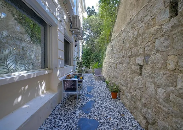 Jacuzzi, 3 Min, Bed & Breakfast